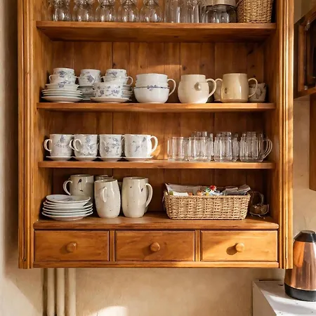 Bed and Breakfast Svojse 3*